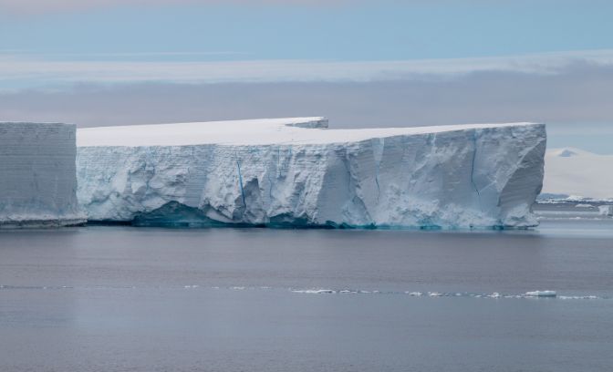 Ijsberg bij Antarctica